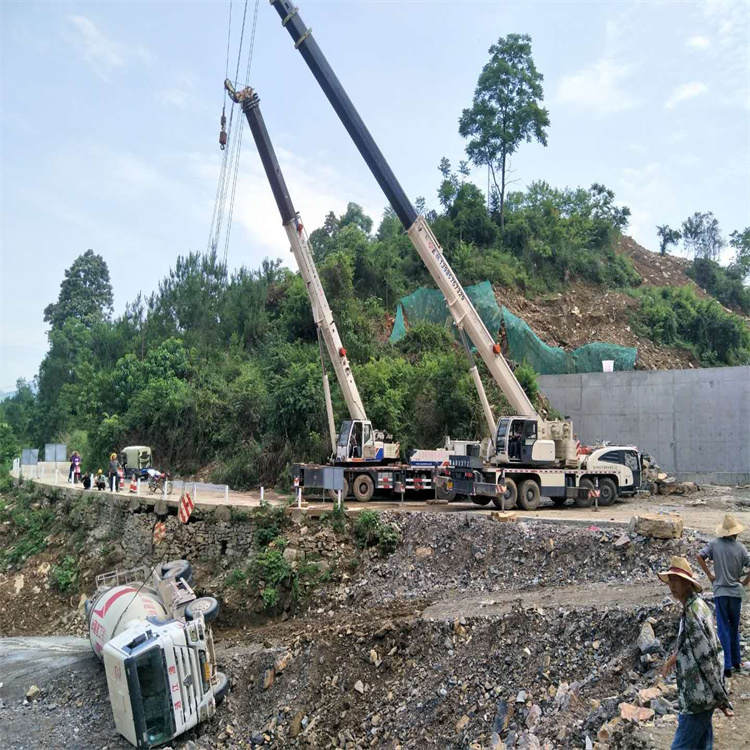 仁怀汽车掉沟里叫吊车救援要多少钱